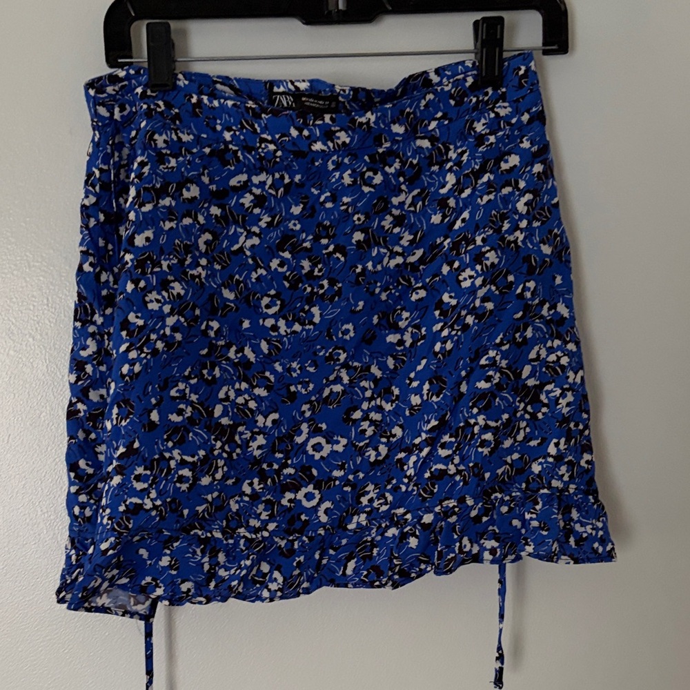 Zara Blue Floral Mini Wrap Skirt